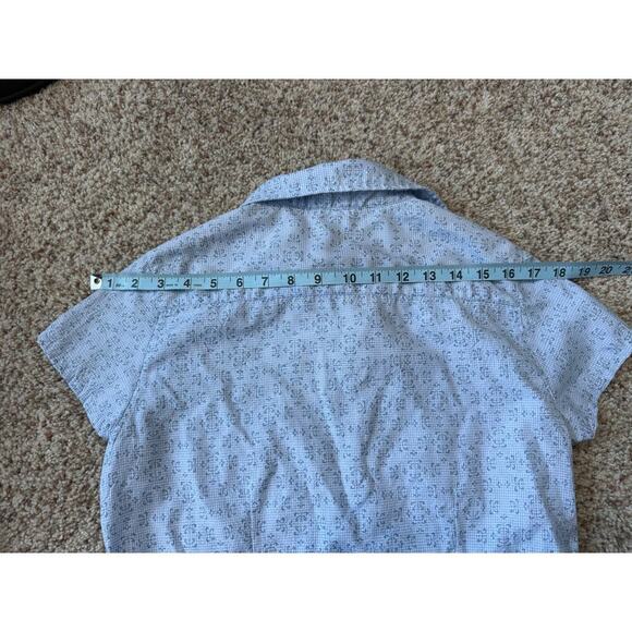 THE NORTH FACE short sleeve; button up shirt,  size women's small, lightweight - Picture 8 of 9